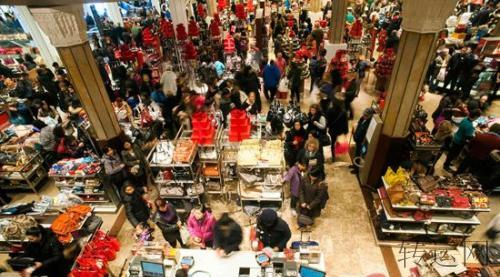 亚马逊派遣120,000名临时工为美国购物季